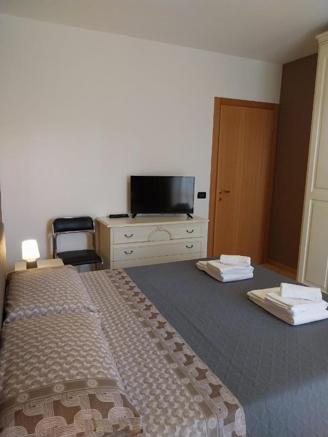 Casa Adela Leilighet Desenzano del Garda Eksteriør bilde